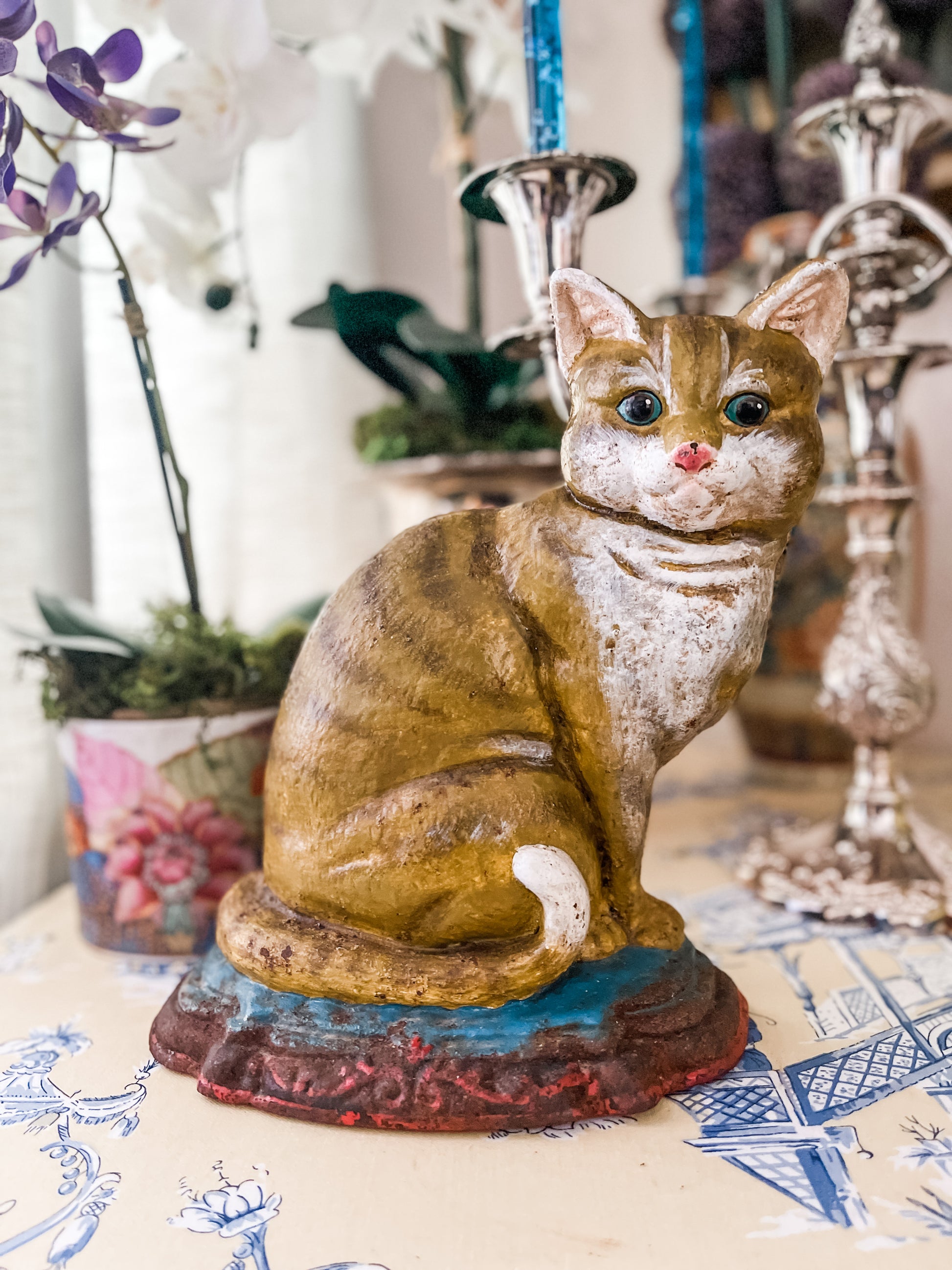 antique cast iron cat