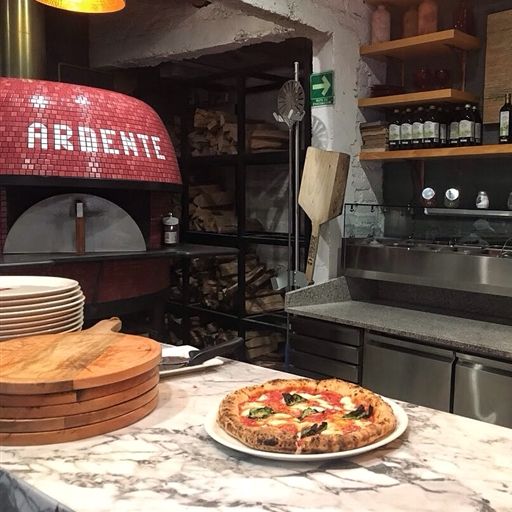 ardente pizza napoletana