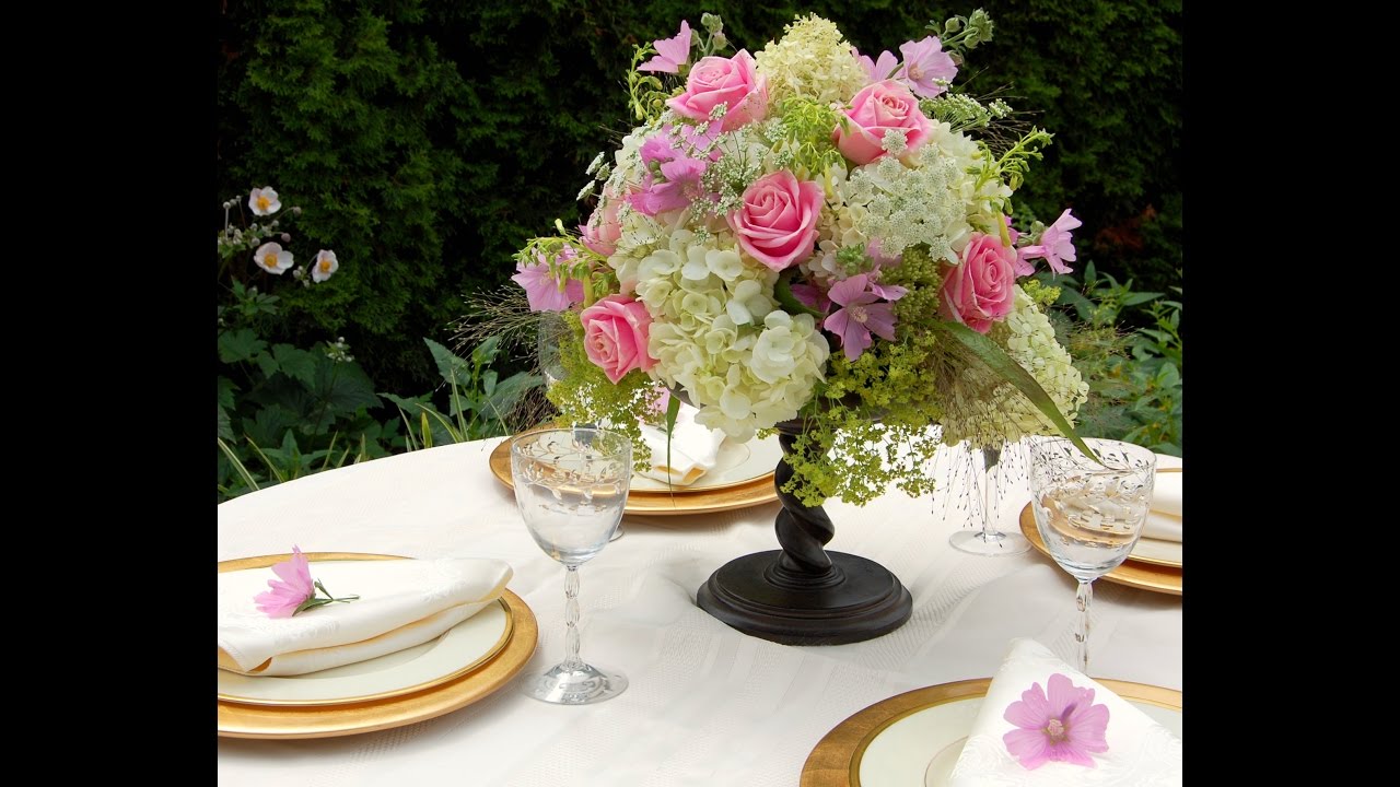 arreglos de mesa para 15 años de flores naturales