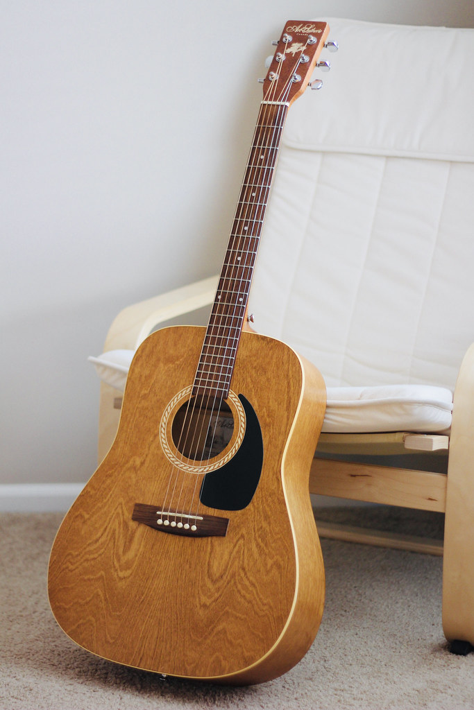 art & lutherie acoustic guitar