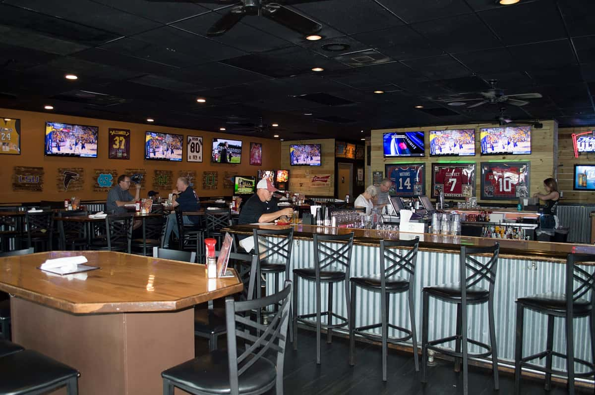 charleston sports pub