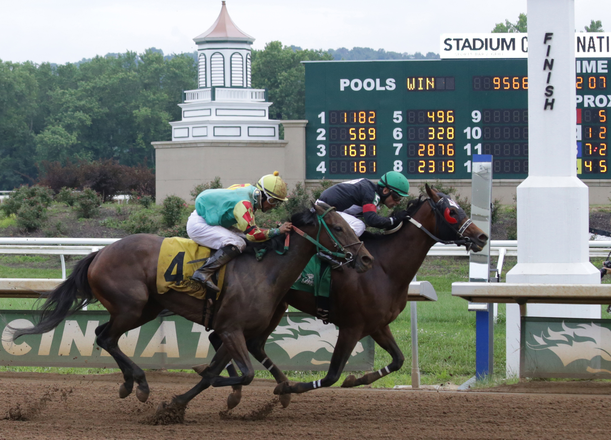 belterra park live racing