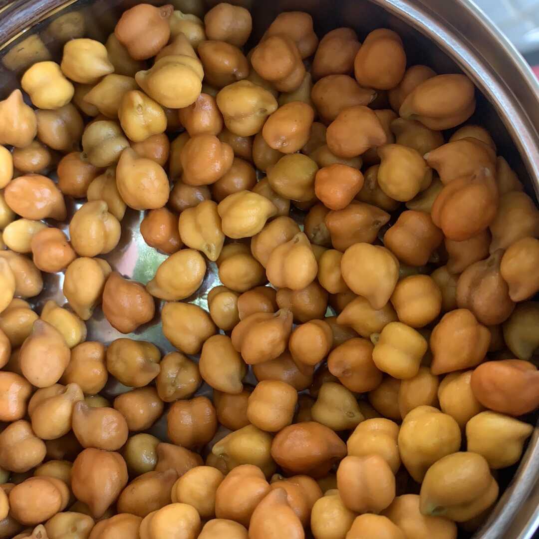 boiled chickpeas nutrition per 100g