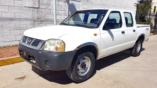 camioneta nissan doble cabina 2010