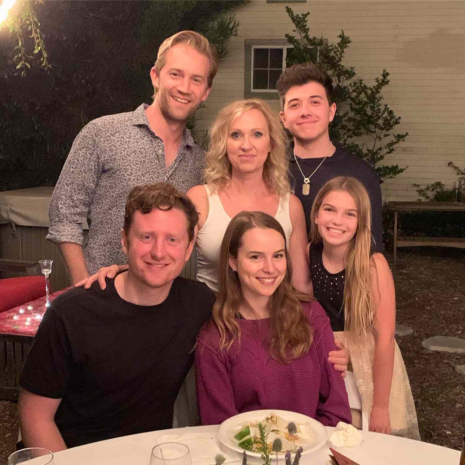 cast of good luck charlie