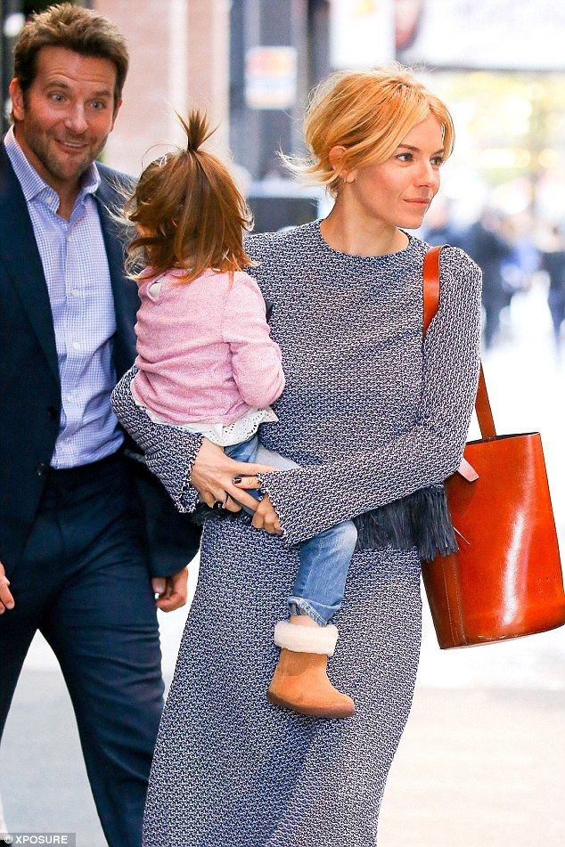 bradley cooper sienna miller daughter