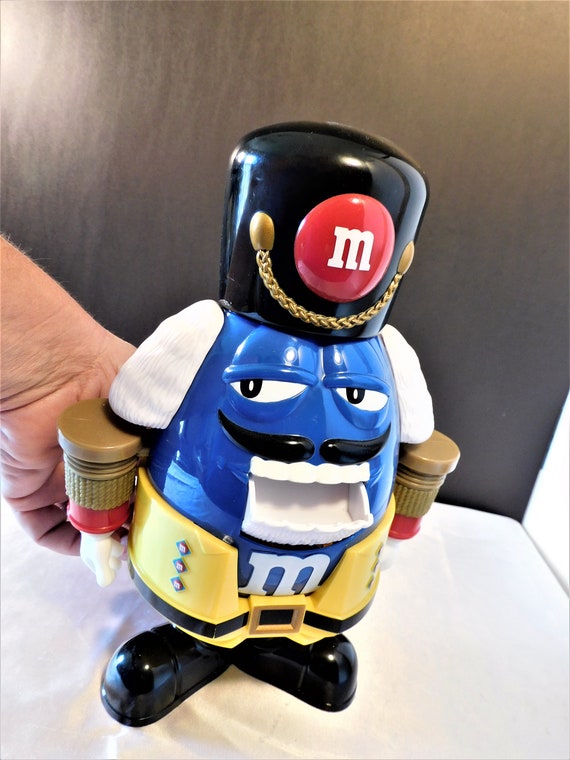 m&m dispensers