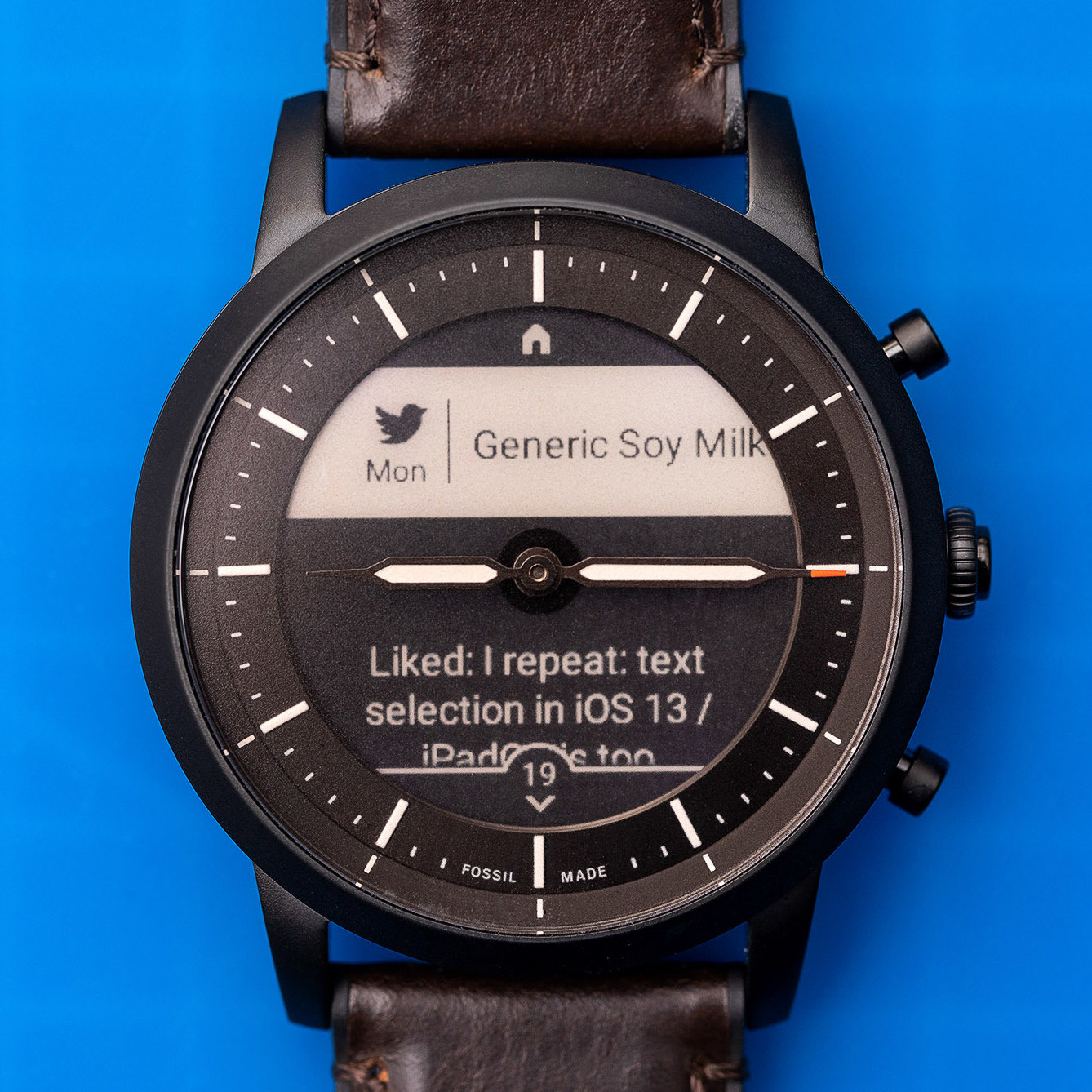 fossil hybrid smartwatch