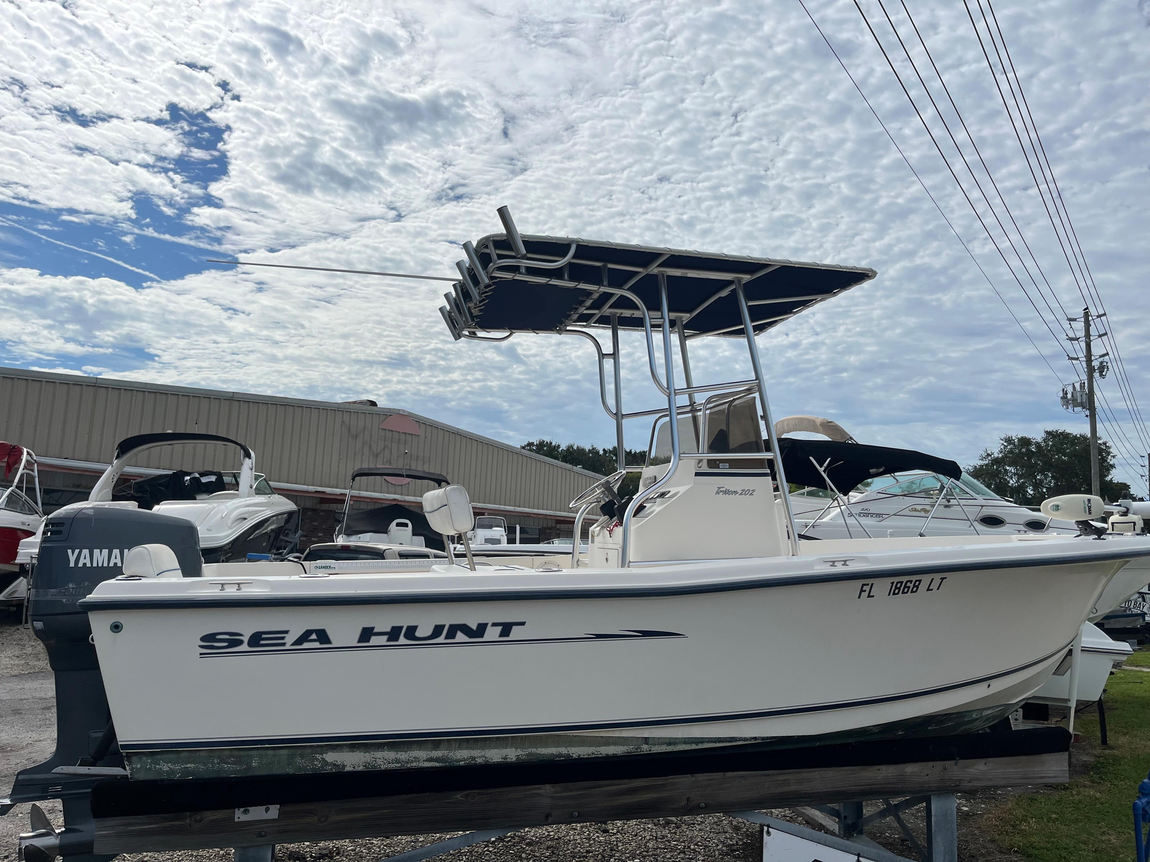 sea hunt triton 202