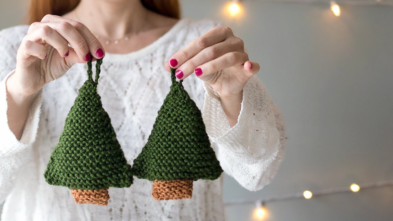 christmas tree decorations to knit