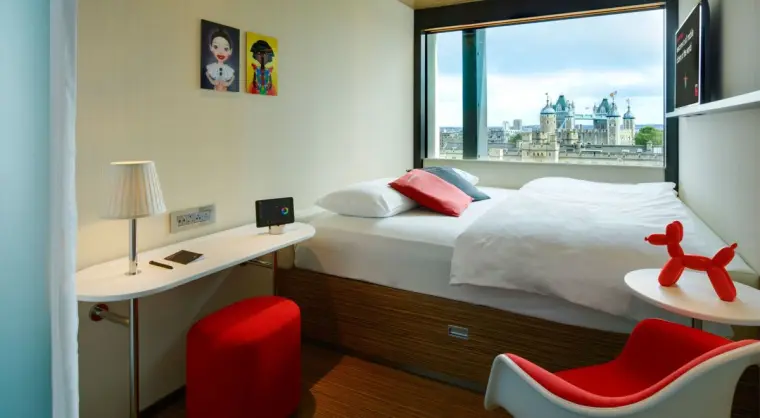 citizenm tower of london hotel