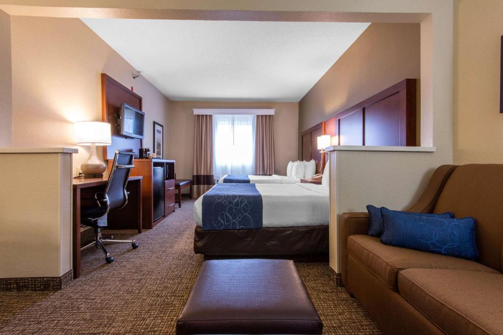 comfort suites rochester henrietta university area