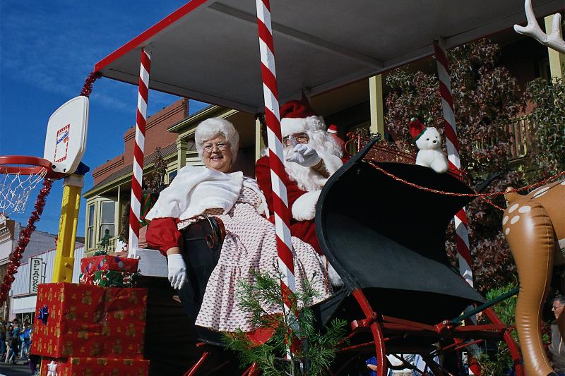 santa parade float ideas