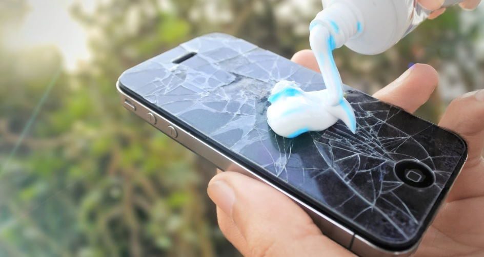 does toothpaste help fix cracked screens