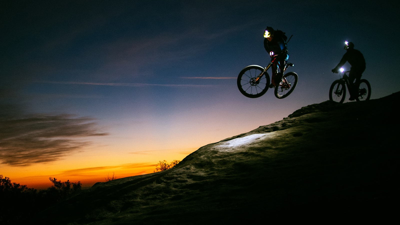 best mountain bike night lights