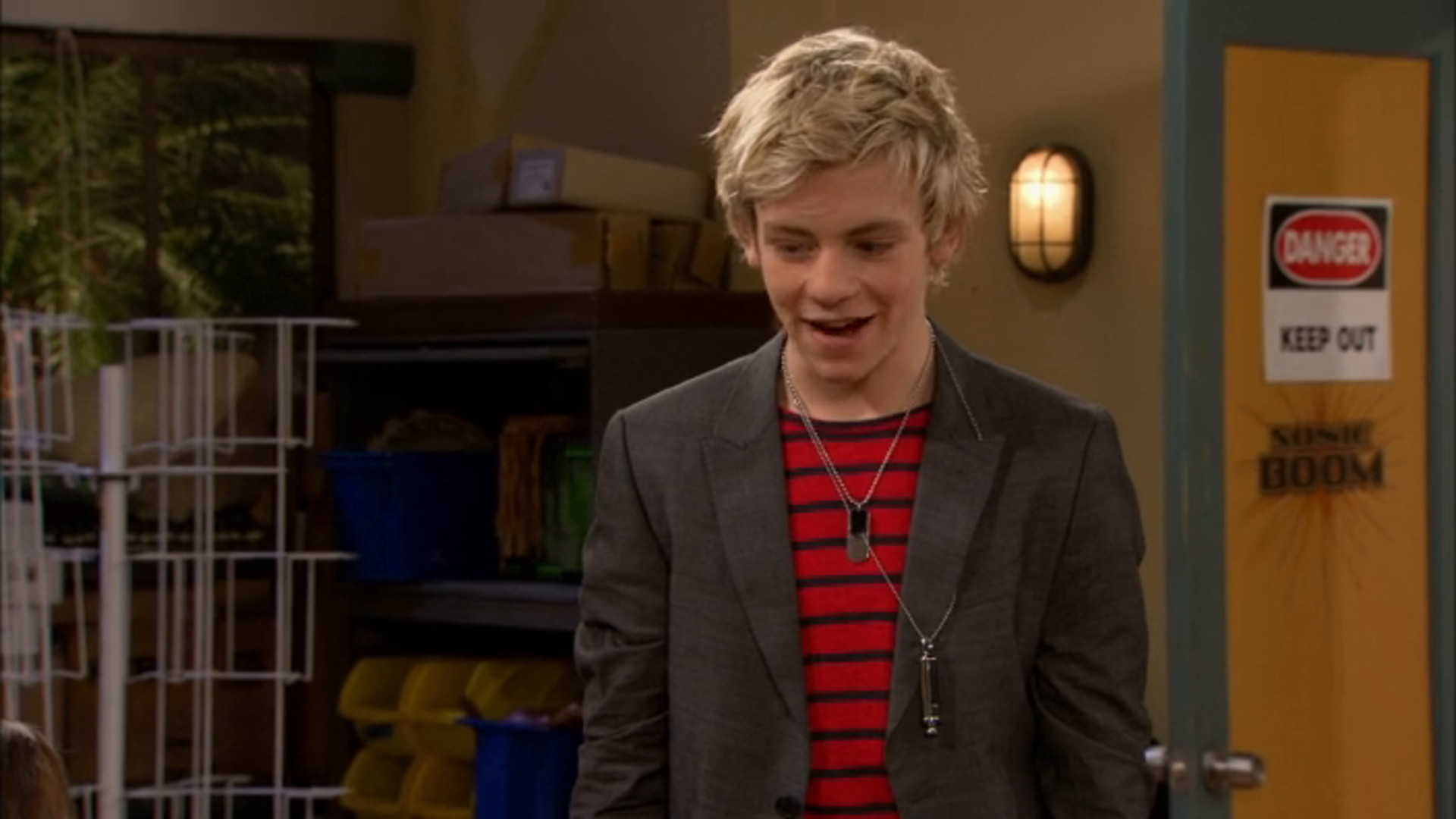 austin and ally episode 1
