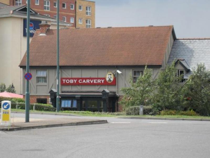 toby carvery harlow