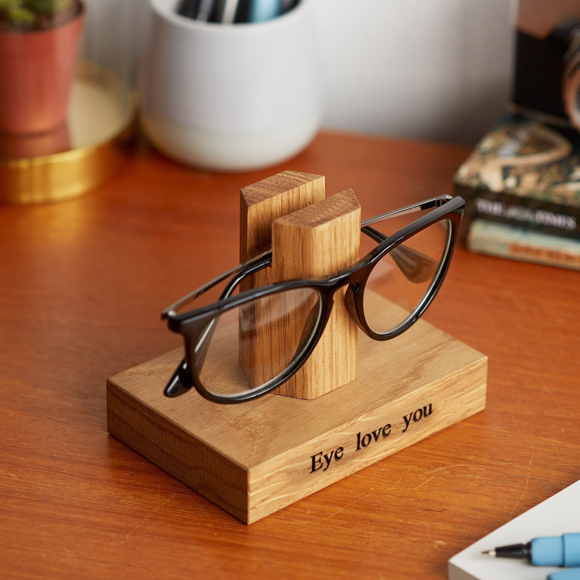 eyeglass holder stand