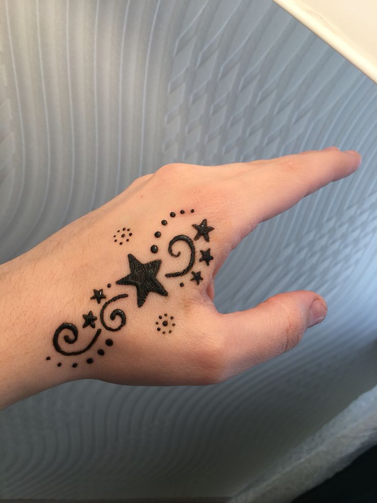 star henna tattoo