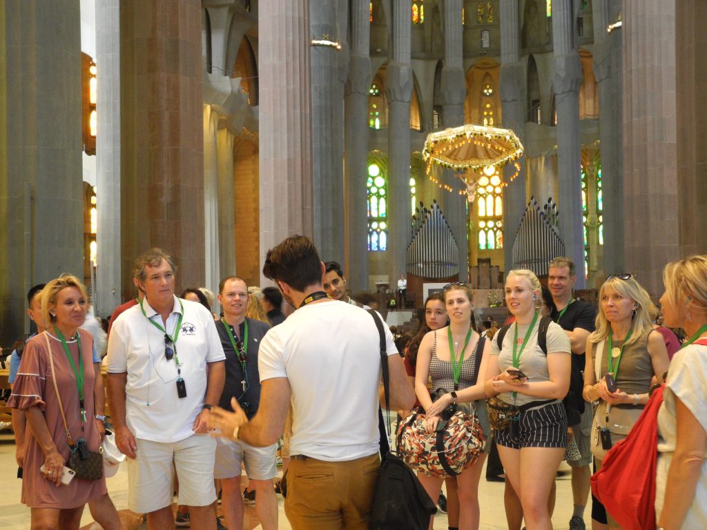 dress code la sagrada familia