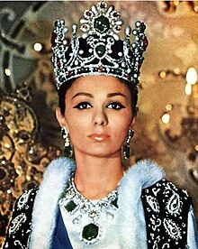 farah pahlavi net worth