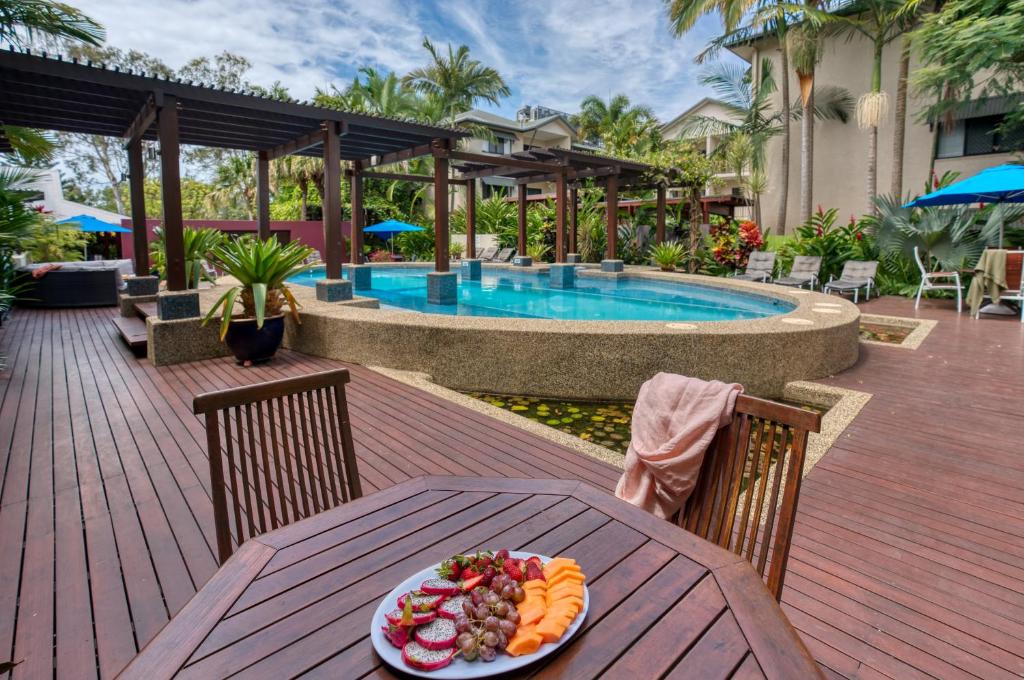 freestyle resort port douglas reviews