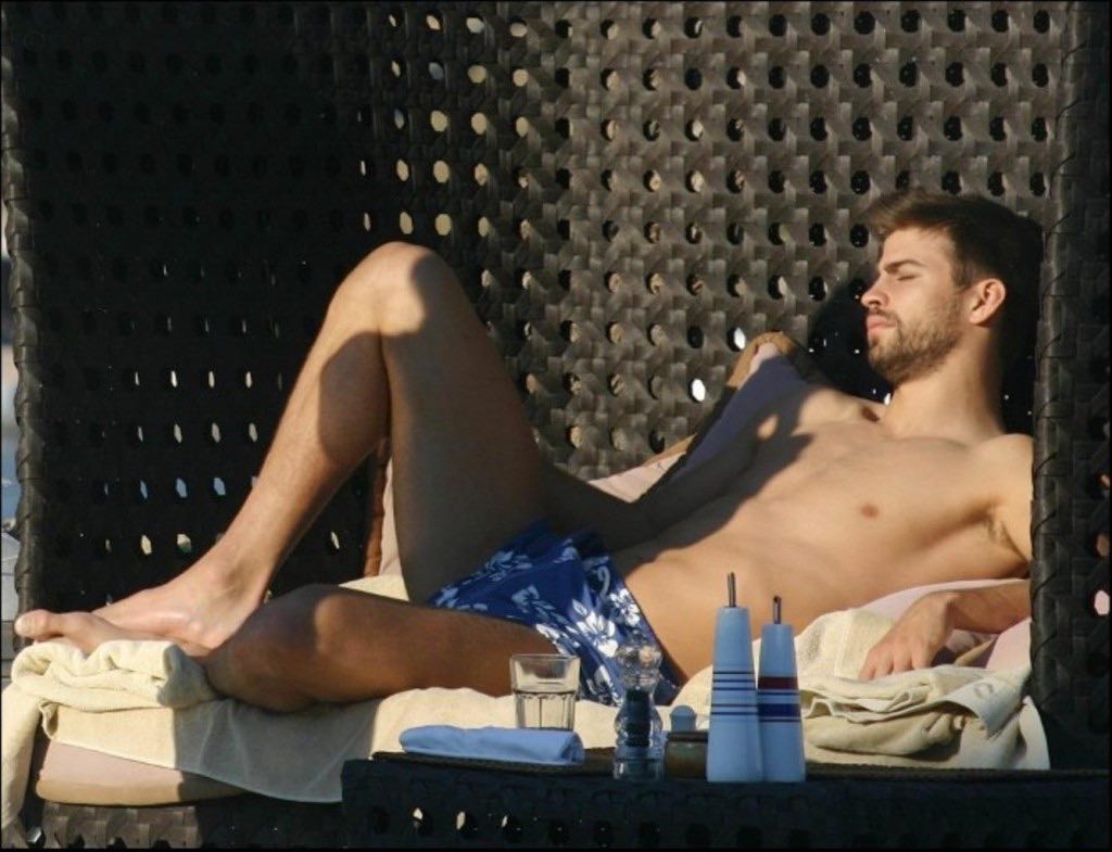 gerard pique nude