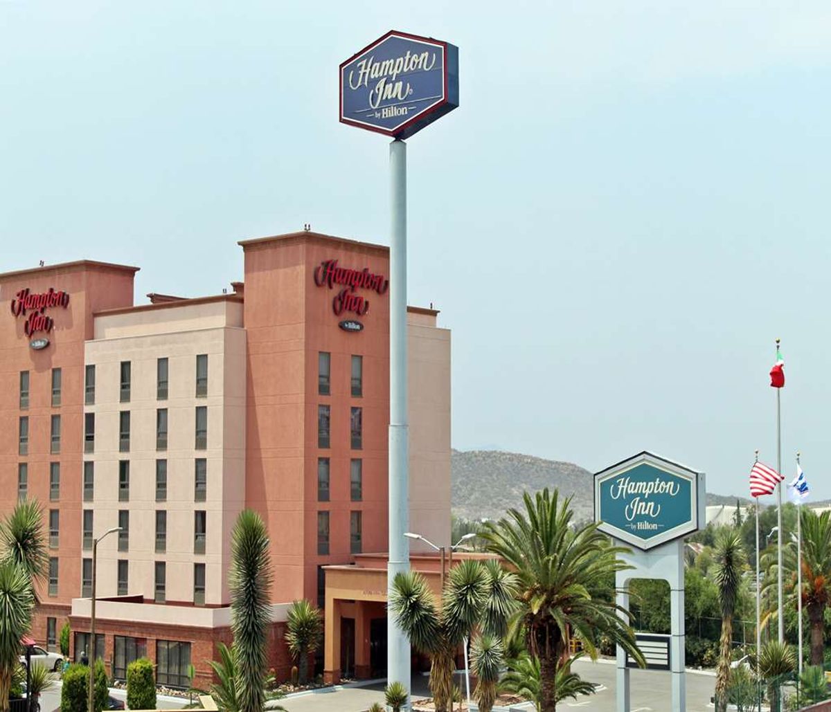 hampton inn saltillo coahuila telefono