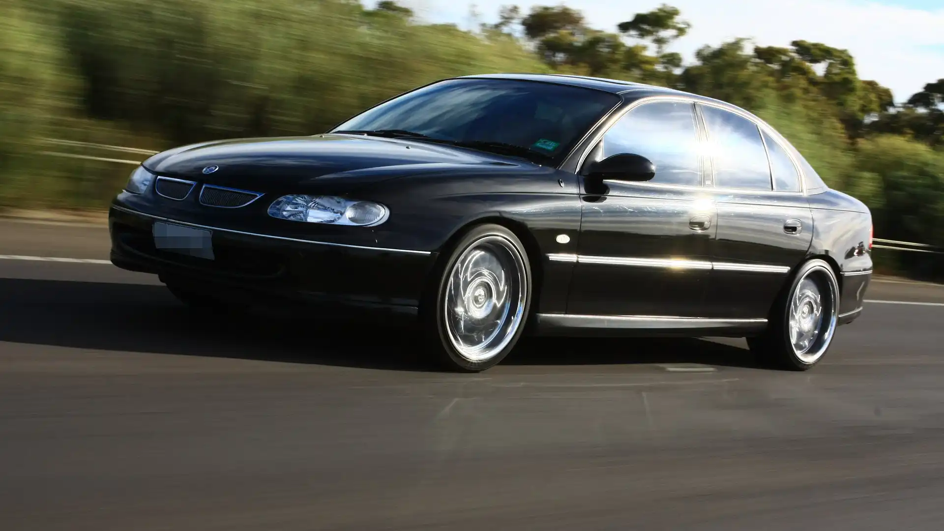 holden commodore vt berlina