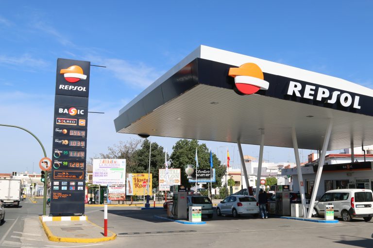 horario gasolinera repsol