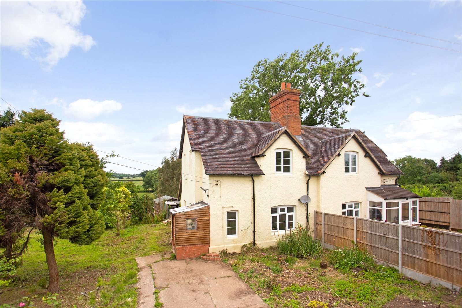 house for sale in alcester