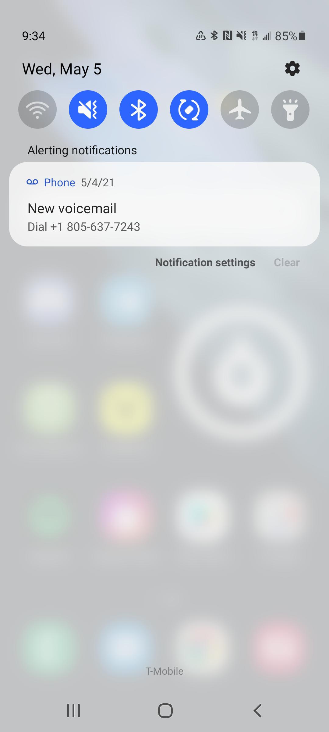 how to get rid of voicemail notification on iphone