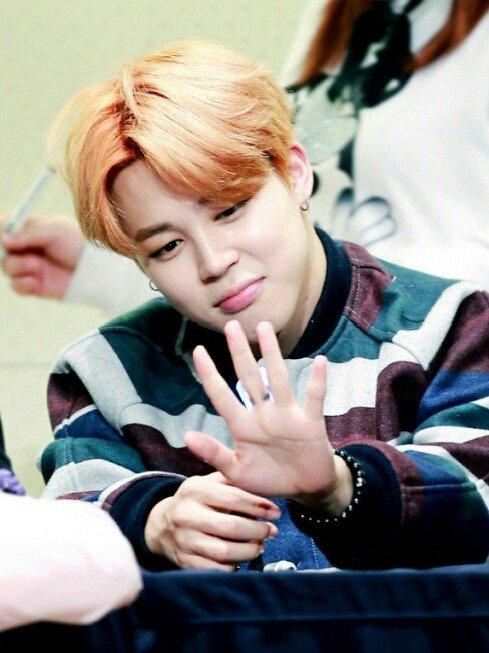 jimin hand size