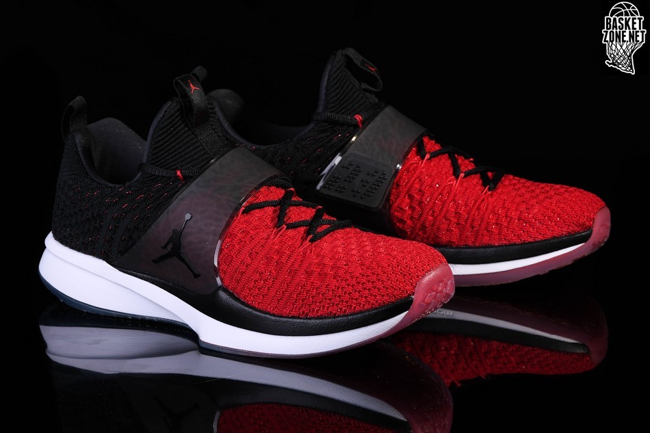 jordan trainer 2 flyknit basketball