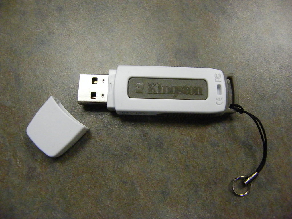 kingston 1gb usb flash drive