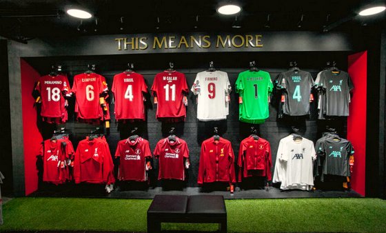 liverpool fc shop opening times