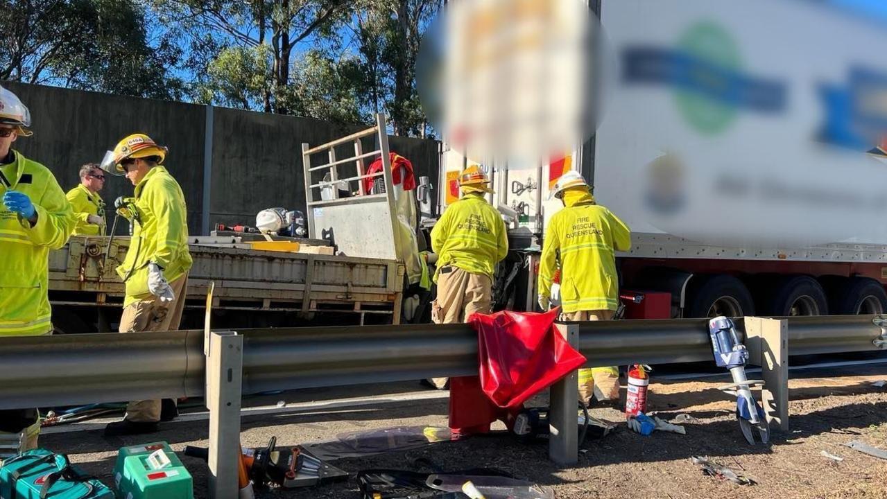 logan motorway accident today 2023