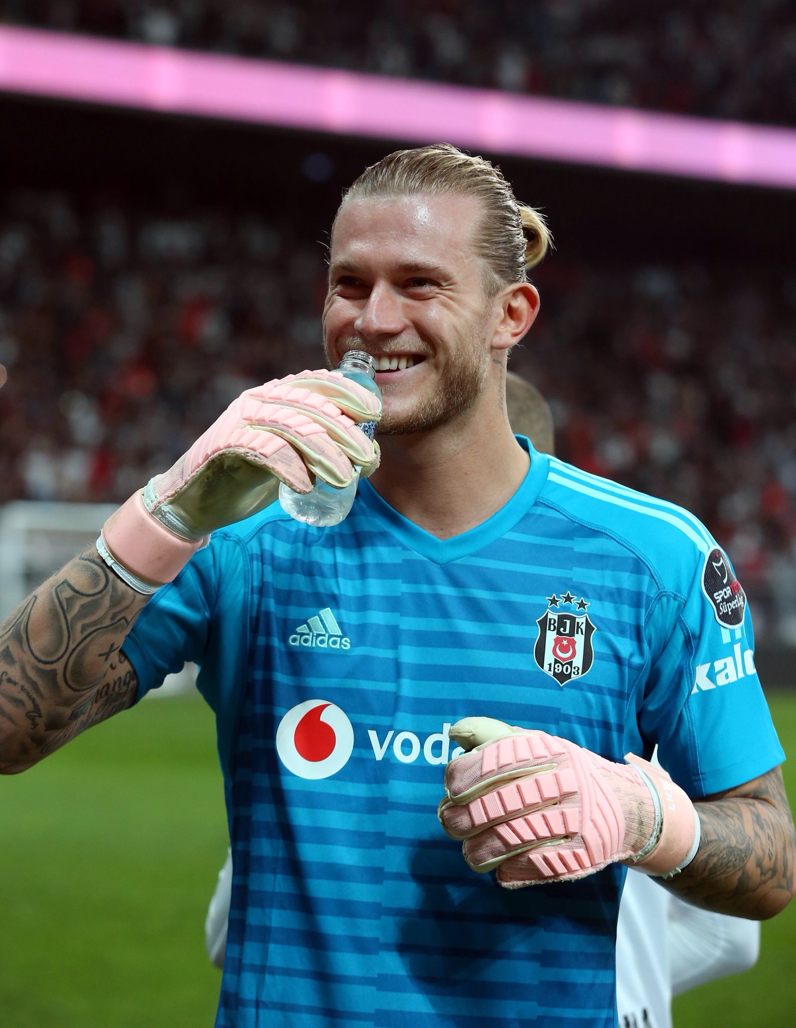 loris karius twitter