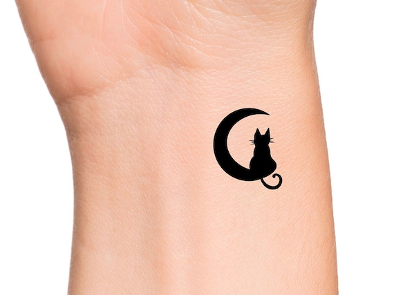 luna silueta tatuajes de gatos