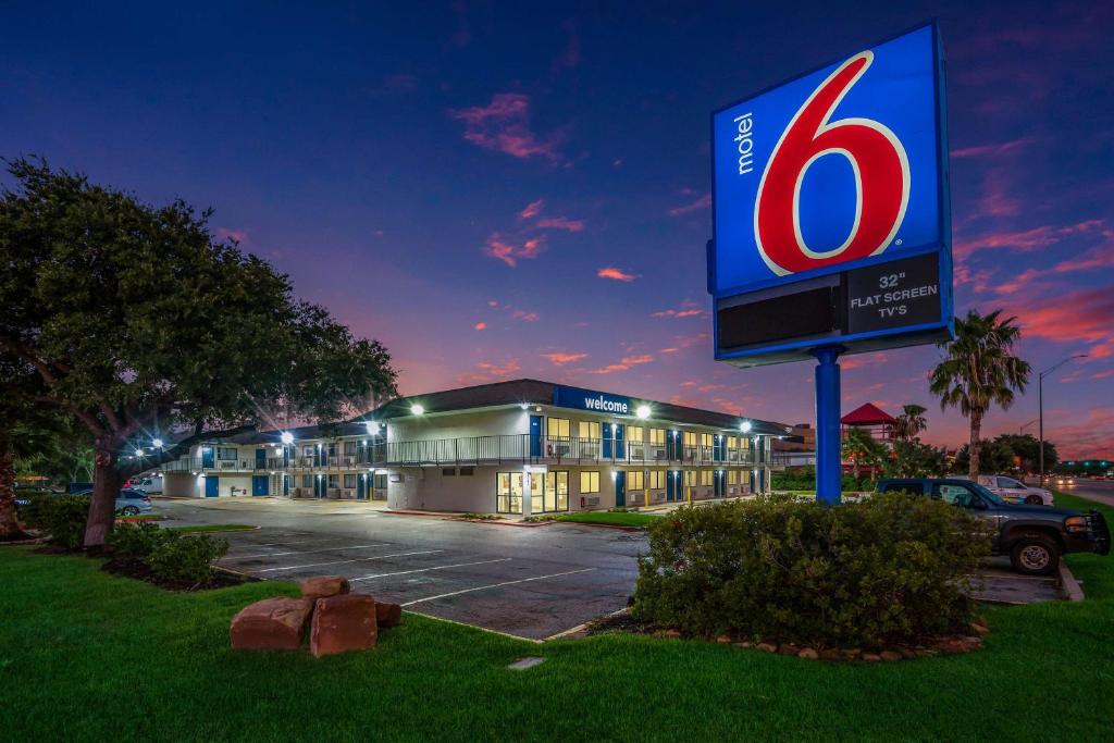 motels in college station