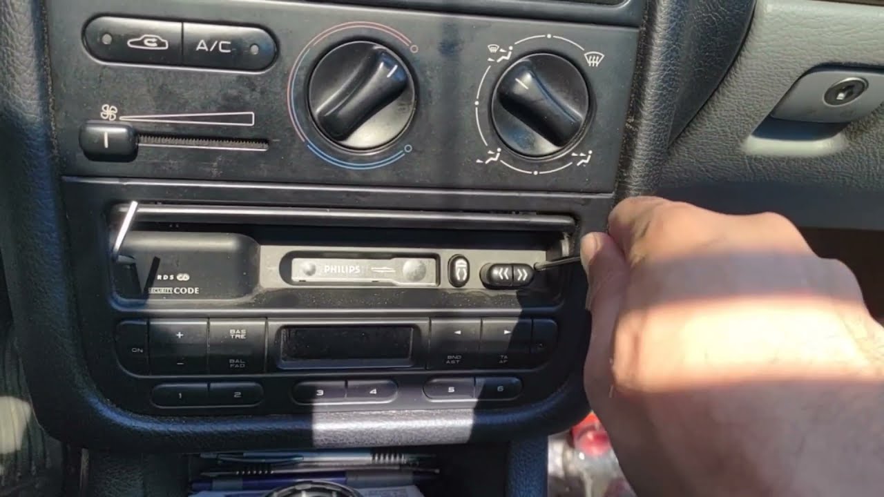 peugeot 406 radio removal