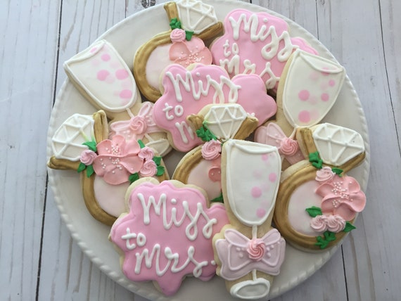 pink bridal shower cookies