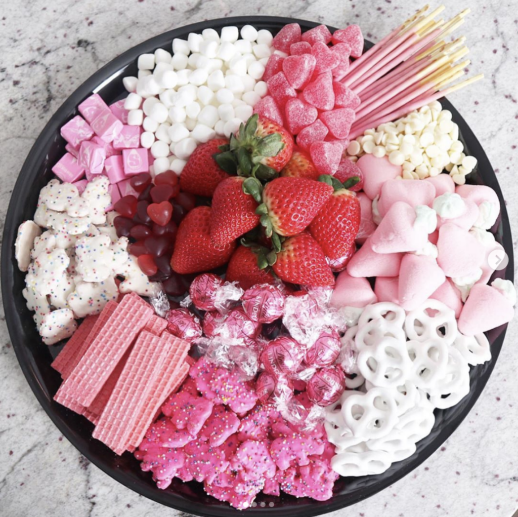 pink food tray ideas