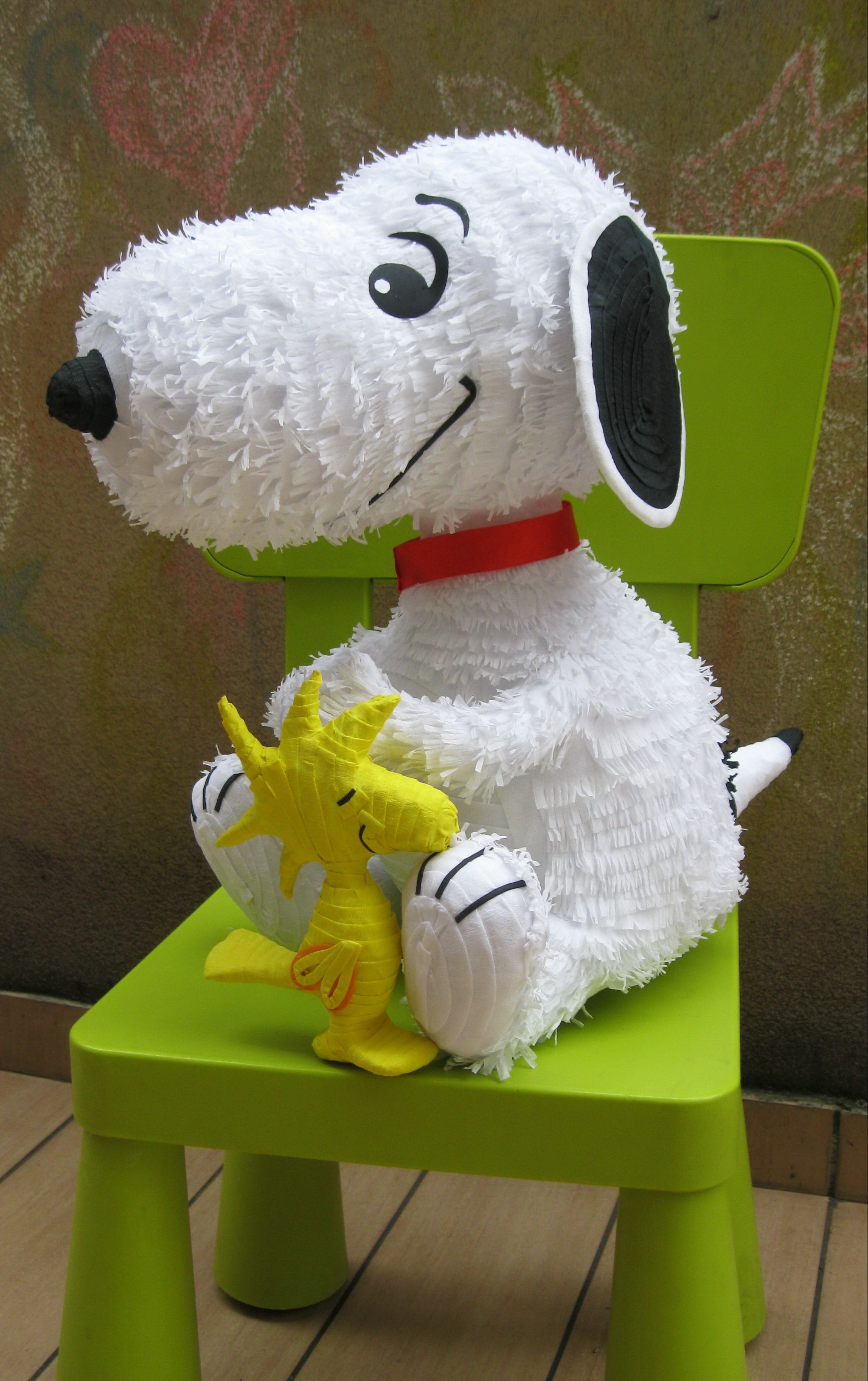 piñata de snoopy