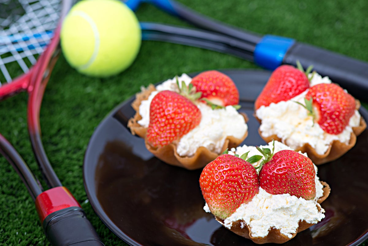 price of strawberries at wimbledon