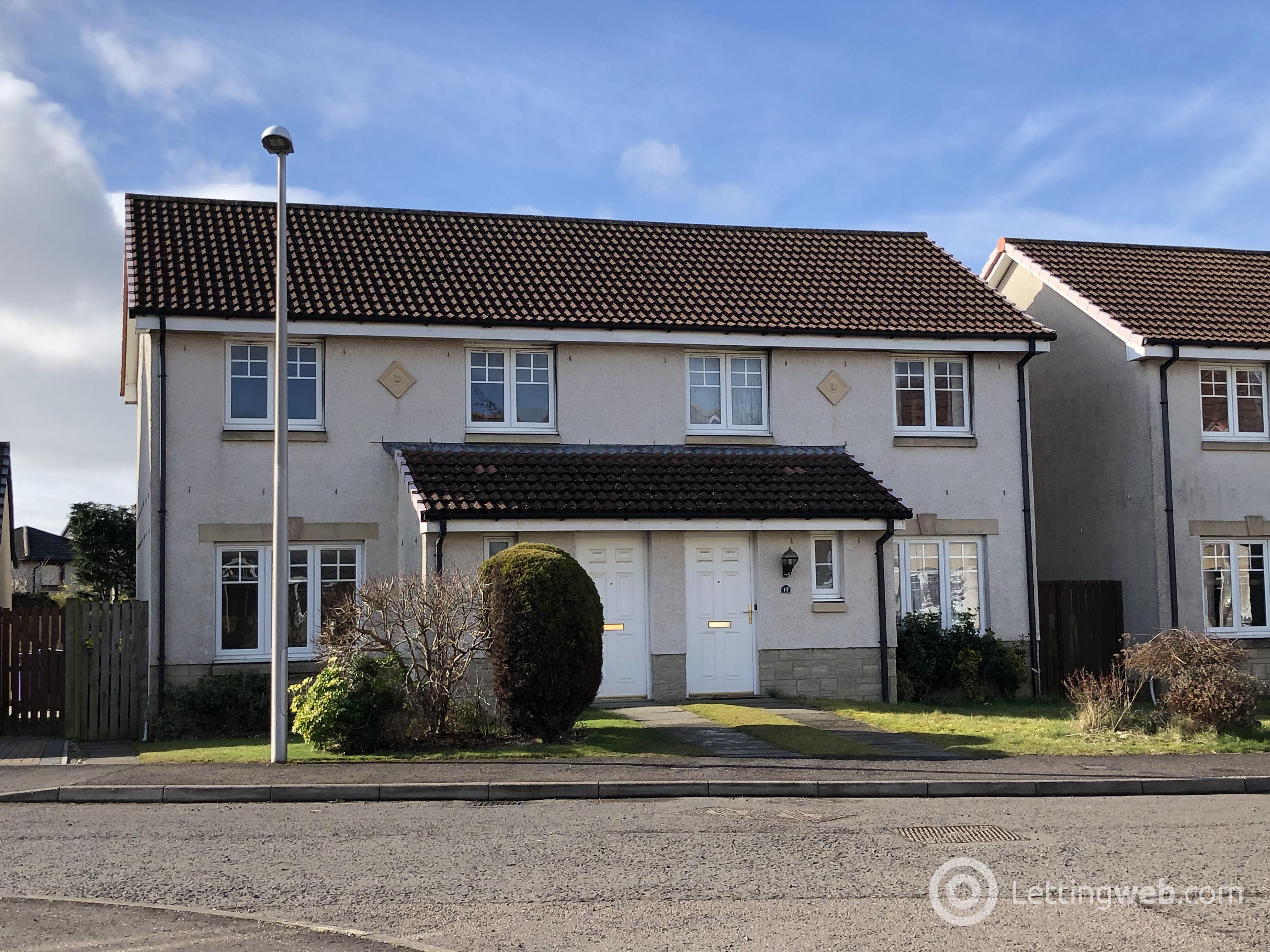 property to rent carnoustie