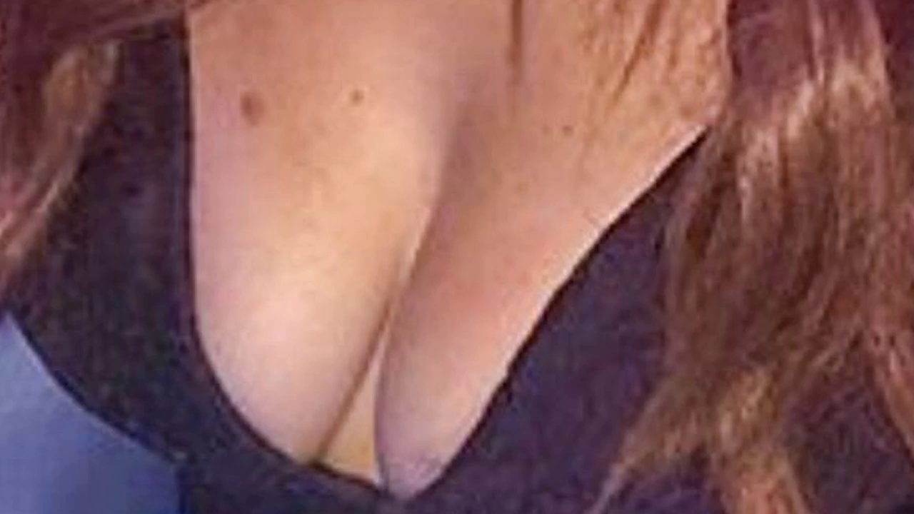rachel nichols boobs