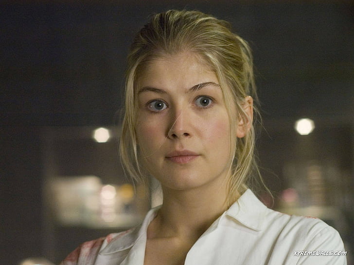 rosamund pike hd wallpaper