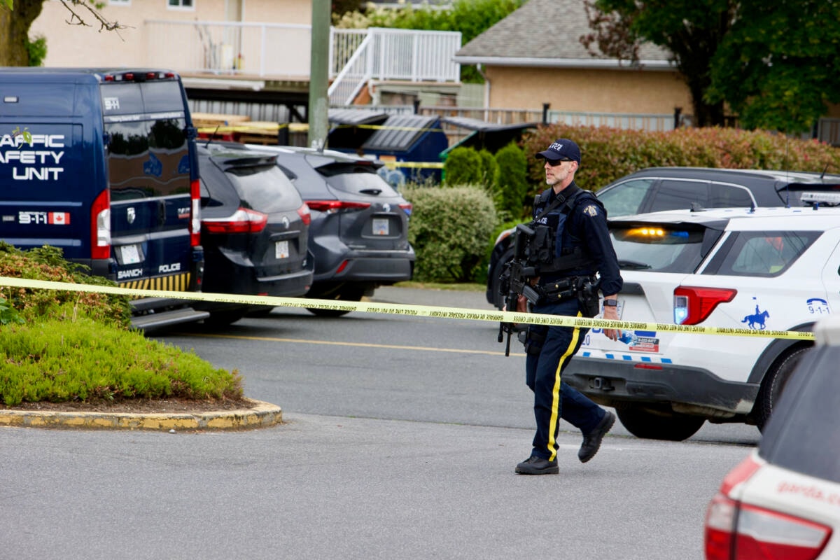 saanich police officer fired