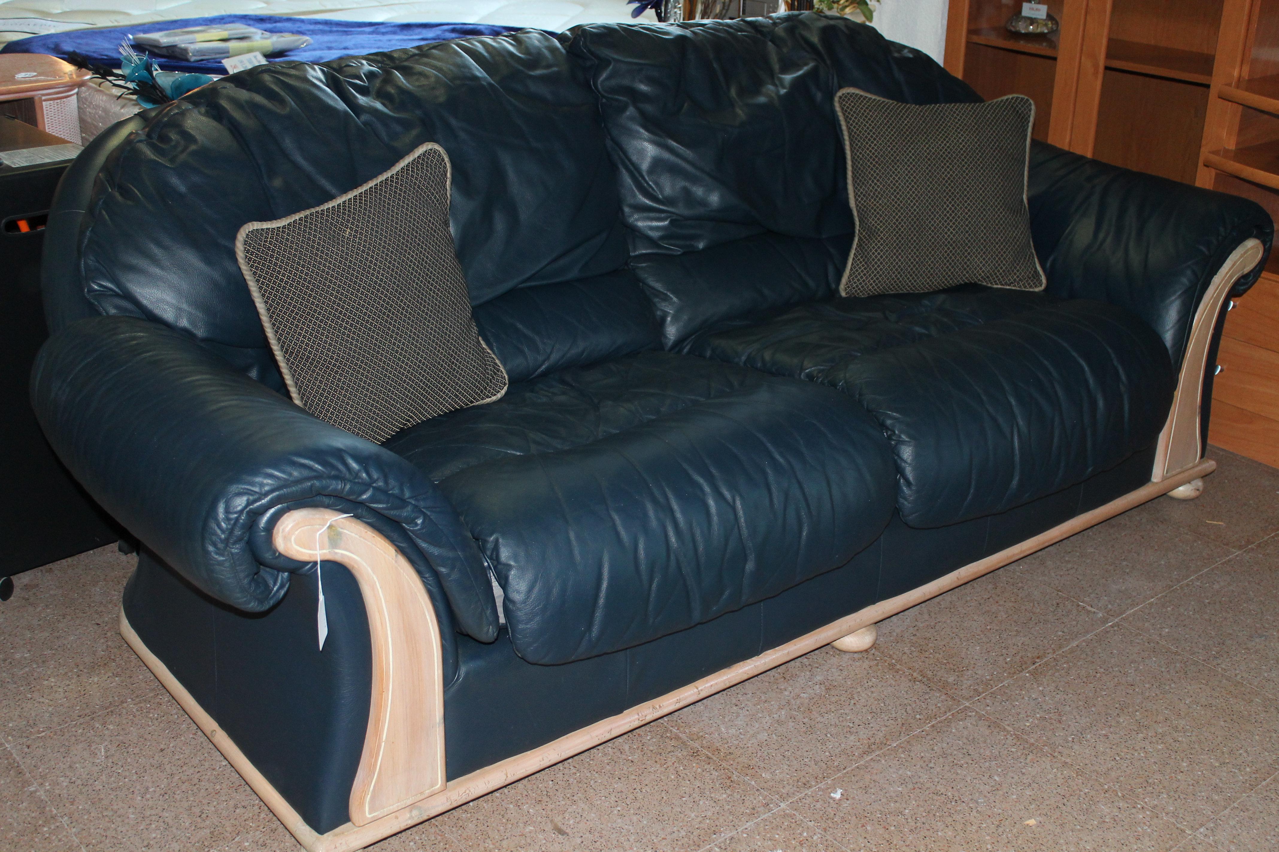 second hand sofa set